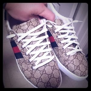 Gucci Shoes size 9.5 mens